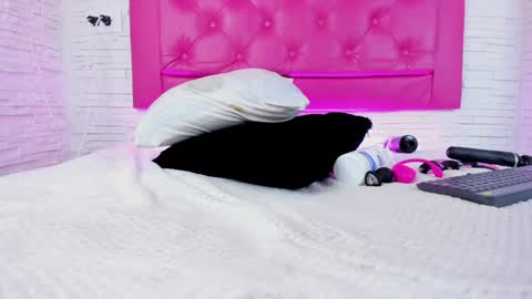 Mia Blonde online show from January 2025 11:25:01 PM