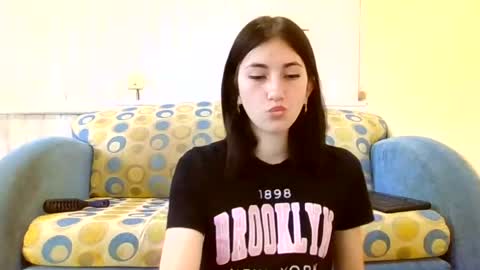 Snapshot of mia_beauti_live chatting on July 2026 01:26:02 PM mia_beauti_live online show from July 2026 01:26:02 PM