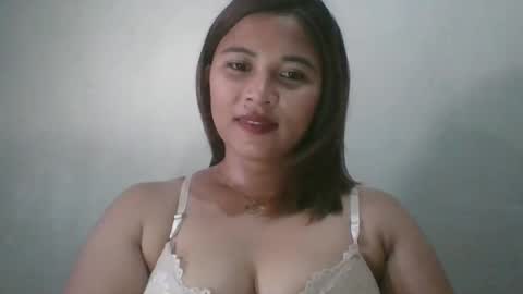 Snapshot of mia_bella04 chatting on March 2025 02:21:01 AM mia_bella04 online show from March 2025 02:21:01 AM