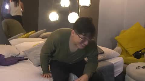 Belmont and Mia online show from April 2026 04:59:01 PM