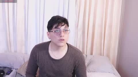 Snapshot of mia_belmont chatting on May 2026 08:21:02 PM Belmont and Mia online show from May 2026 08:21:02 PM