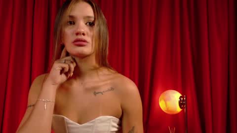 Snapshot of mia_benett_ chatting on May 2026 02:22:01 PM Mia Benett online show from May 2026 02:22:01 PM