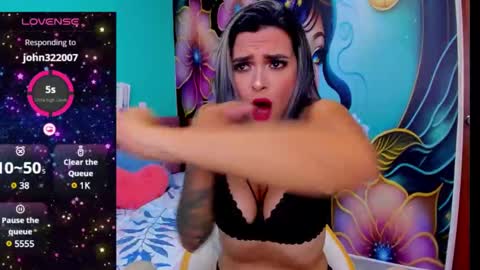 Mia online show from December 2024 02:54:02 AM