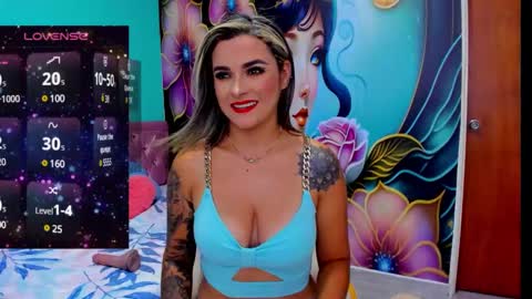 Mia online show from December 2024 08:53:01 PM