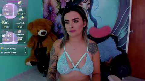 Snapshot of mia_bigtits_17 chatting on May 2026 09:54:02 PM Mia online show from May 2026 09:54:02 PM
