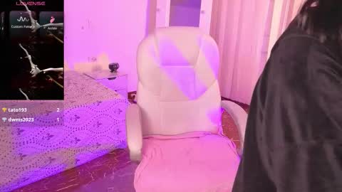 mia online show from February 2026 05:56:01 AM