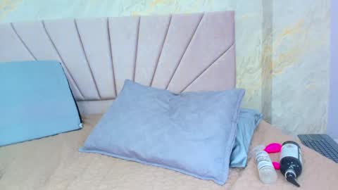 Snapshot of mia_candy_0 chatting on April 2026 12:10:02 PM Mia online show from April 2026 12:10:02 PM