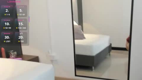 M I A  online show from January 2026 02:04:01 AM