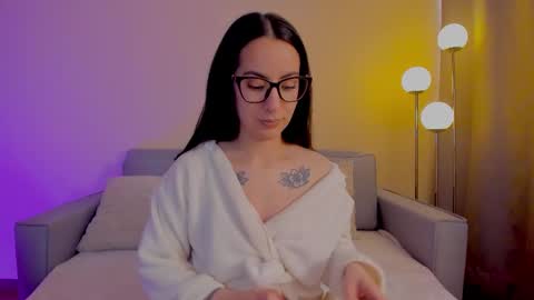 Sarah Luna online show from February 2026 06:58:01 PM