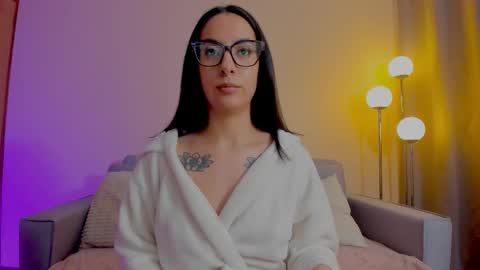 Sarah Luna online show from March 2026 01:24:01 PM