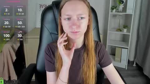 mia_e1fie online show from November 2025 09:21:02 AM