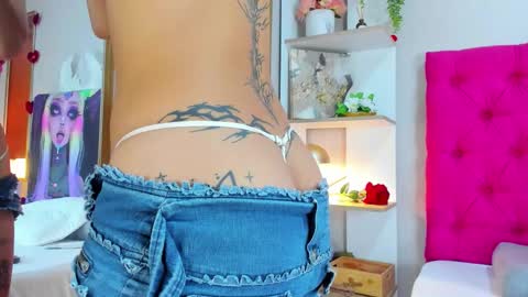 Mia Elieth online show from February 2026 05:15:01 AM