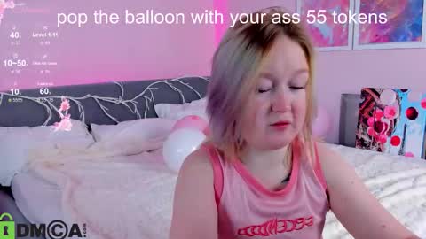 Mia online show from October 2025 06:00:01 AM