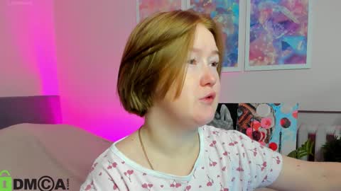 Mia online show from October 2025 02:41:02 AM