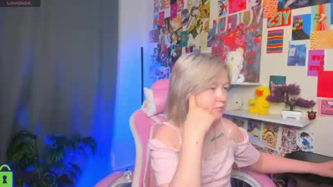 Mia online show from April 2026 02:22:02 AM