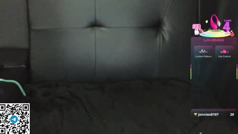 Golden ones online show from March 2025 08:53:01 PM