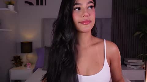 Mia  online show from March 2026 12:41:02 PM