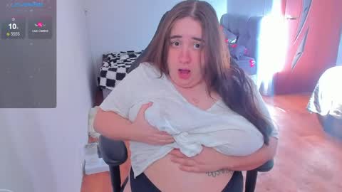 Mia online show from April 2026 01:44:01 PM