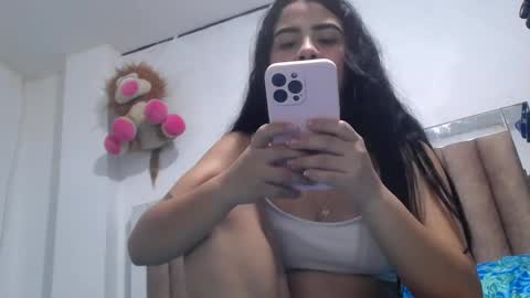 Snapshot of mia_gt777 chatting on April 2026 05:01:02 AM mia_gt777 online show from April 2026 05:01:02 AM