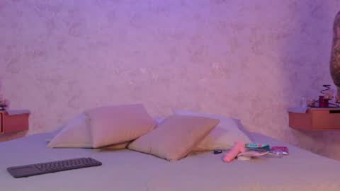 Snapshot of mia_hill1_ chatting on June 2026 08:04:01 PM mia_hill1_ online show from June 2026 08:04:01 PM