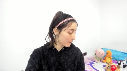 mia kaneee online show from December 2024 04:19:02 AM