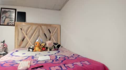 mia kaneee online show from November 2025 03:49:01 AM