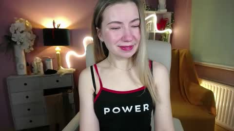 Mia online show from January 2025 07:43:01 AM