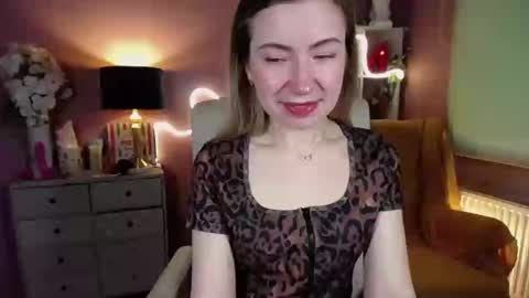 Mia online show from February 2025 07:28:01 AM