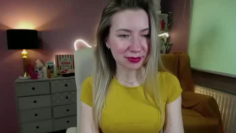 Mia online show from March 2025 11:25:02 AM