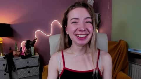 Mia online show from October 2025 06:47:02 AM