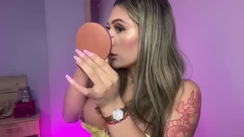 Snapshot of mia_mattel chatting on May 2026 09:18:02 AM 333 online show from May 2026 09:18:02 AM