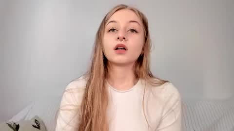 Mia here Appreciate your support online show from April 2026 07:09:01 AM