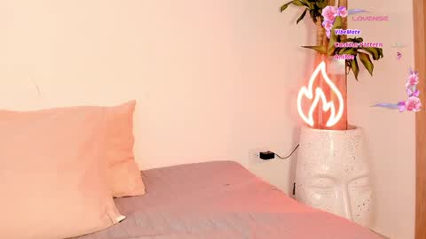 Snapshot of mia_mystic_ chatting on May 2026 10:43:02 AM Mia Schedule 7am to 2pm Col online show from May 2026 10:43:02 AM
