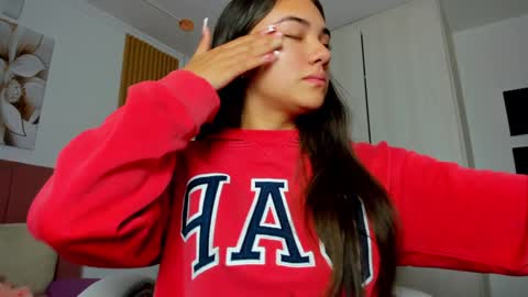 Snapshot of mia_nevaeh chatting on January 2025 08:27:01 PM Mia Nevaeh - follow me online show from January 2025 08:27:01 PM