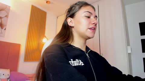 Snapshot of mia_nevaeh chatting on January 2025 10:08:02 PM Mia Nevaeh - follow me online show from January 2025 10:08:02 PM
