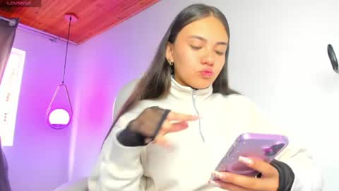 Snapshot of mia_nevaeh chatting on August 2026 09:24:02 PM Mia Nevaeh - follow me online show from August 2026 09:24:02 PM