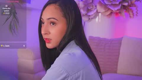 Mia online show from March 2026 11:38:01 AM