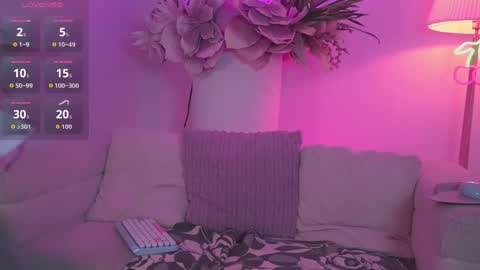 Mia online show from April 2026 11:44:02 AM