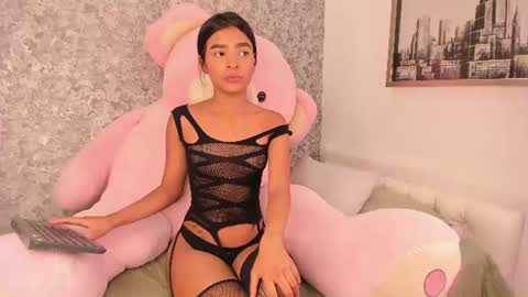 Snapshot of mia_petithe chatting on July 2026 02:29:02 AM Mia online show from July 2026 02:29:02 AM