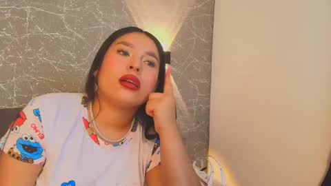 Mia Roux online show from February 2025 07:27:01 PM