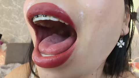 Mia Roux online show from February 2025 11:25:02 PM