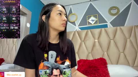 Snapshot of mia_scarlet69 chatting on May 2026 12:10:01 PM MIA HOT online show from May 2026 12:10:01 PM