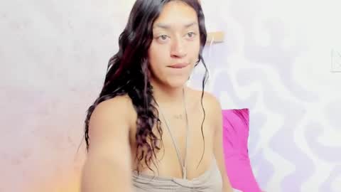 Mia . online show from April 2026 11:03:02 AM