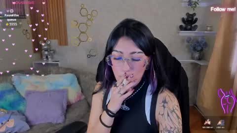 Snapshot of mia_smoke_ chatting on May 2026 01:51:01 PM Mia online show from May 2026 01:51:01 PM