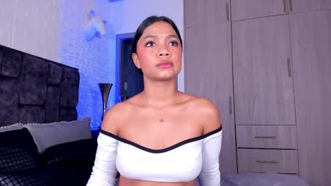 Snapshot of mia_steele01 chatting on April 2026 07:26:02 PM Mia steele online show from April 2026 07:26:02 PM