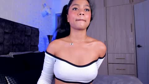 Snapshot of mia_steele01 chatting on April 2026 06:02:01 PM Mia steele online show from April 2026 06:02:01 PM