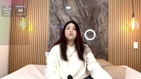 MIA  SUN  online show from October 2025 12:50:02 PM