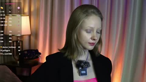 Mia online show from February 2025 08:42:01 PM