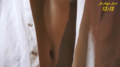 Mia online show from February 2026 09:52:02 AM