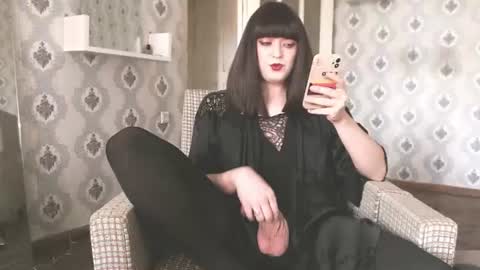 Snapshot of mia_wallase chatting on June 2026 08:01:02 AM mia_wallase online show from June 2026 08:01:02 AM